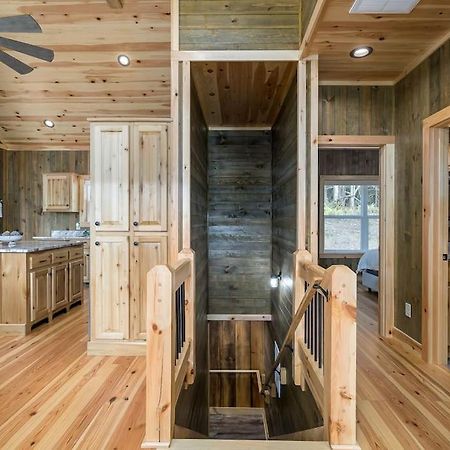 The Llaguna Lodge - New Cabin, Sleeps 10, Fire Pit, Hot Tub, In Blue Ridge , Ga Екстер'єр фото