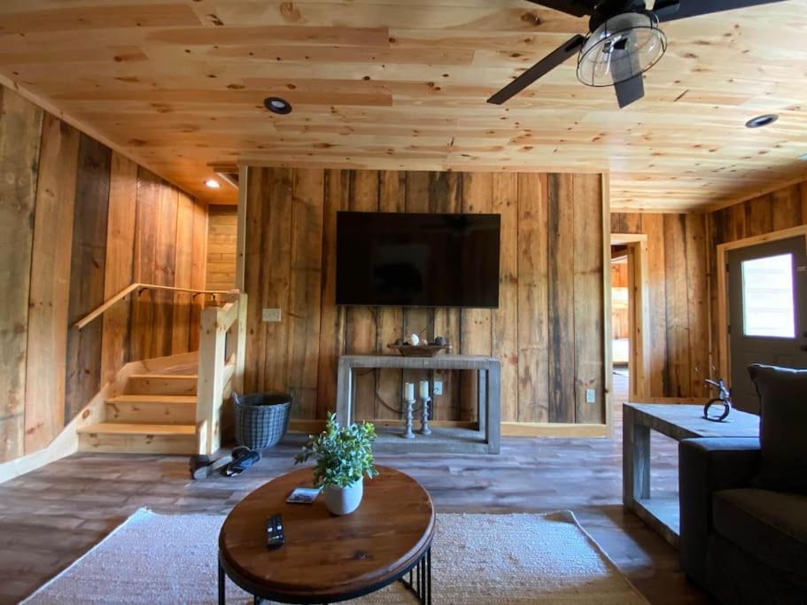 The Llaguna Lodge - New Cabin, Sleeps 10, Fire Pit, Hot Tub, In Blue Ridge , Ga Екстер'єр фото