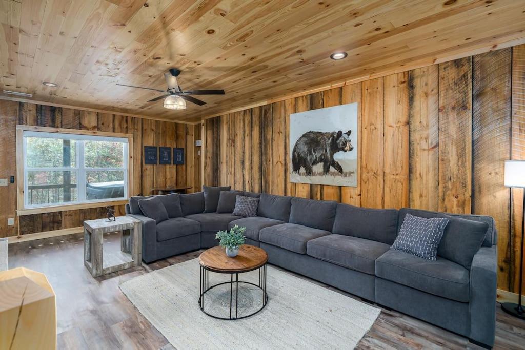 The Llaguna Lodge - New Cabin, Sleeps 10, Fire Pit, Hot Tub, In Blue Ridge , Ga Екстер'єр фото